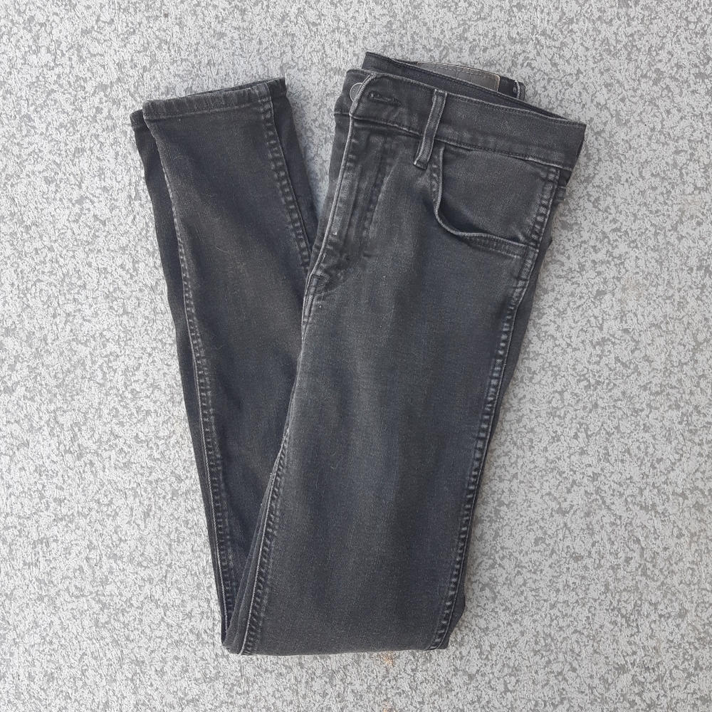 Line 8 Levis